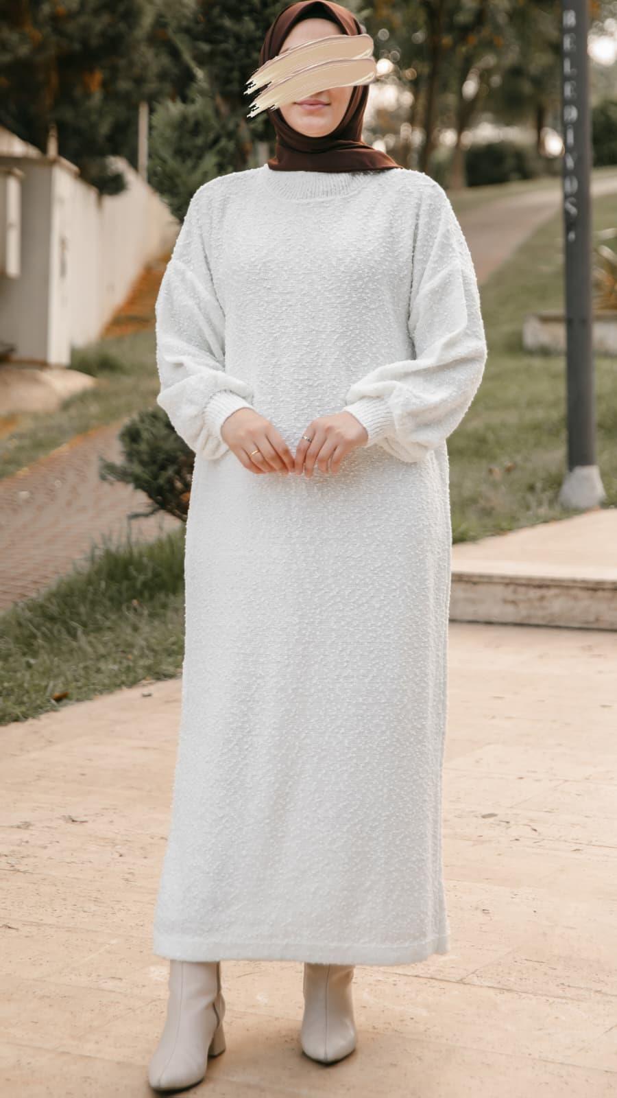 Ekru Oversize Tasarım Triko Elbise