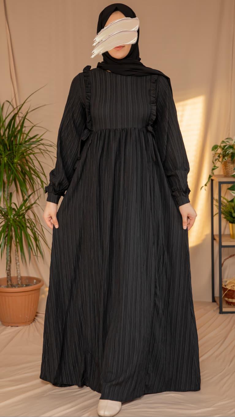 Siyah Göğsü Fırfırlı Elbise 5131