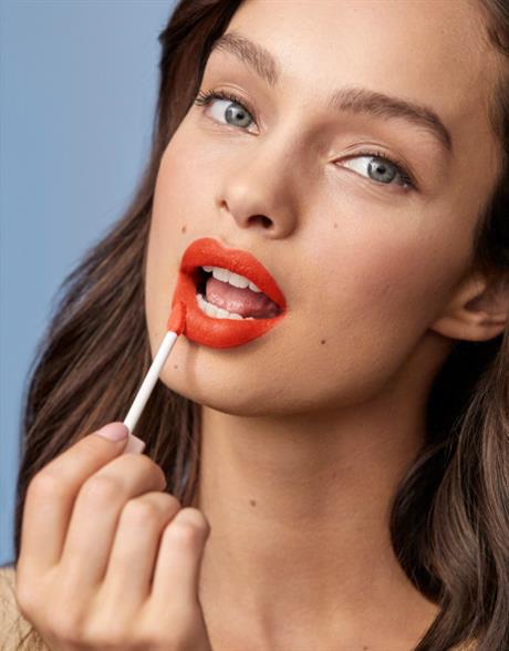 LOréal Paris Les Macarons Likit Mat Ruj 826 Mademoiselle Mango