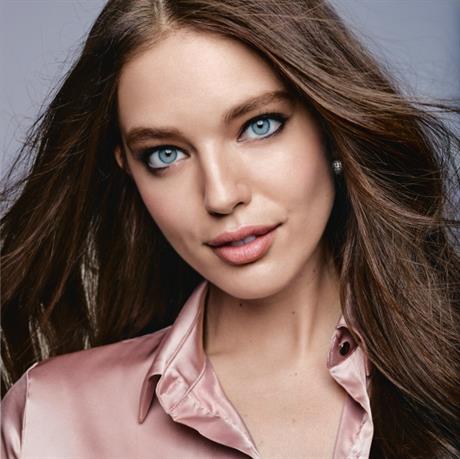 Maybelline New York Affinitone Fondöten - 17 Rose Beige