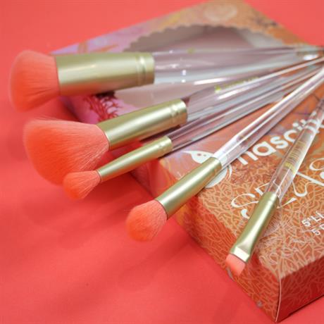 Nascita Seashell 5Li Makyaj Fırça Seti - 136