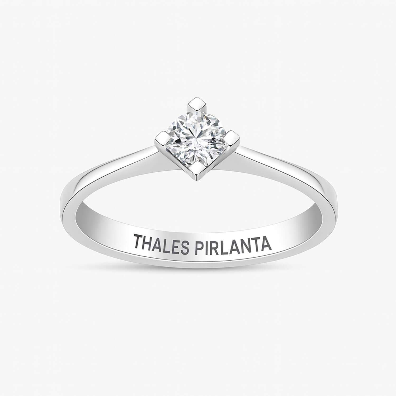 0.30 Karat D VS2 GIA Pırlanta Tektaş Yüzük