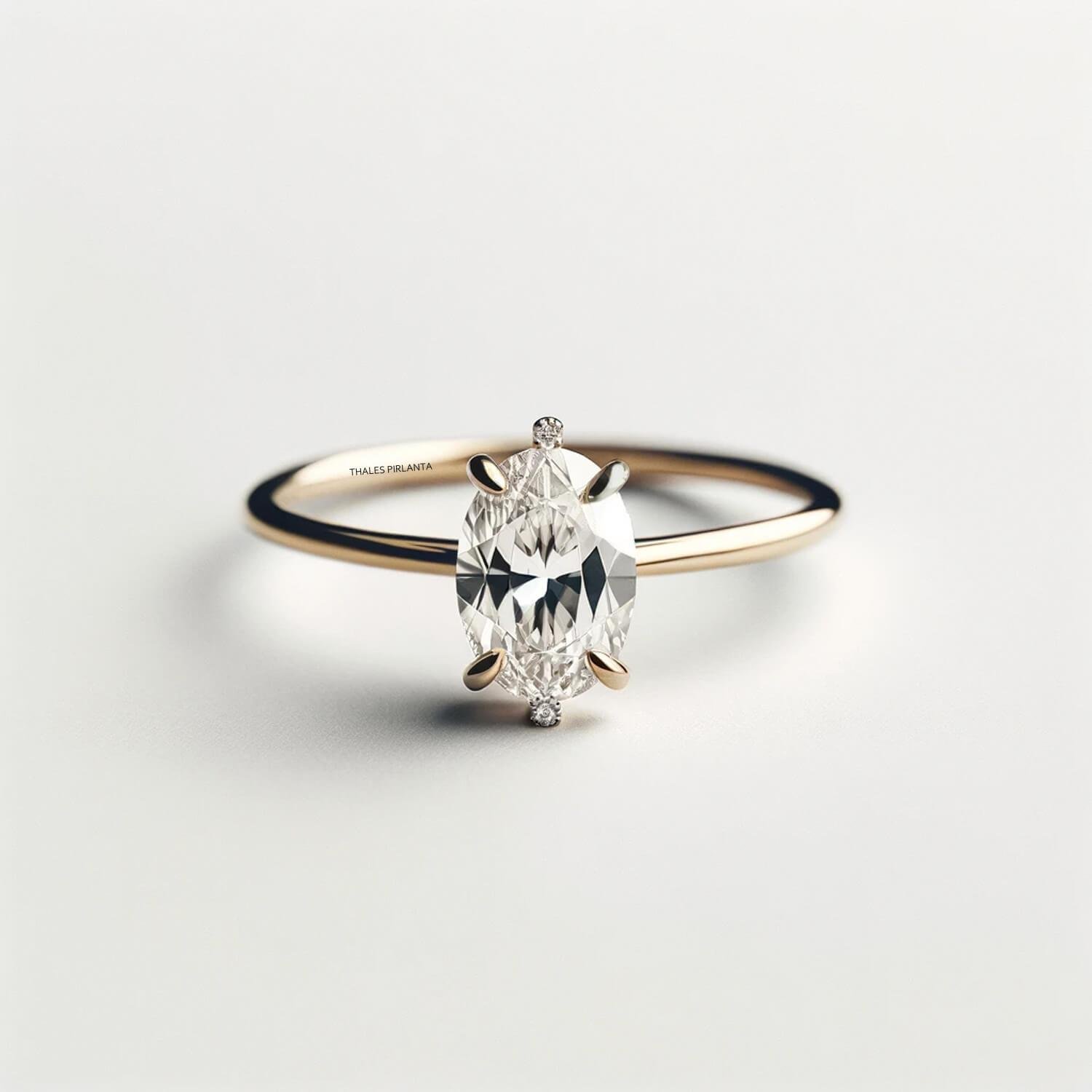 0.72 Karat Pırlantalı Oval Vintage Tektaş