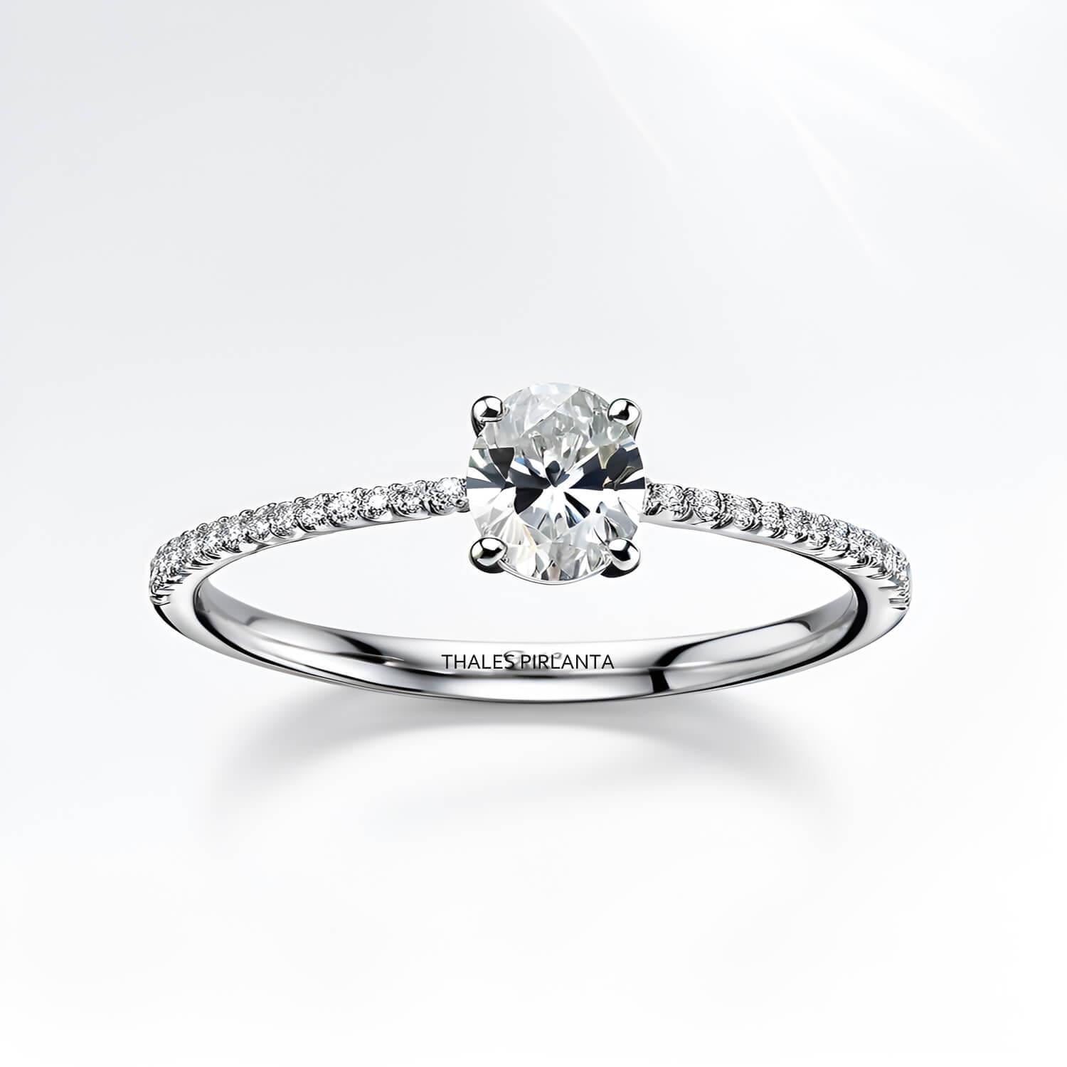 0.70 Karat F SI Oval Pırlanta Yüzük