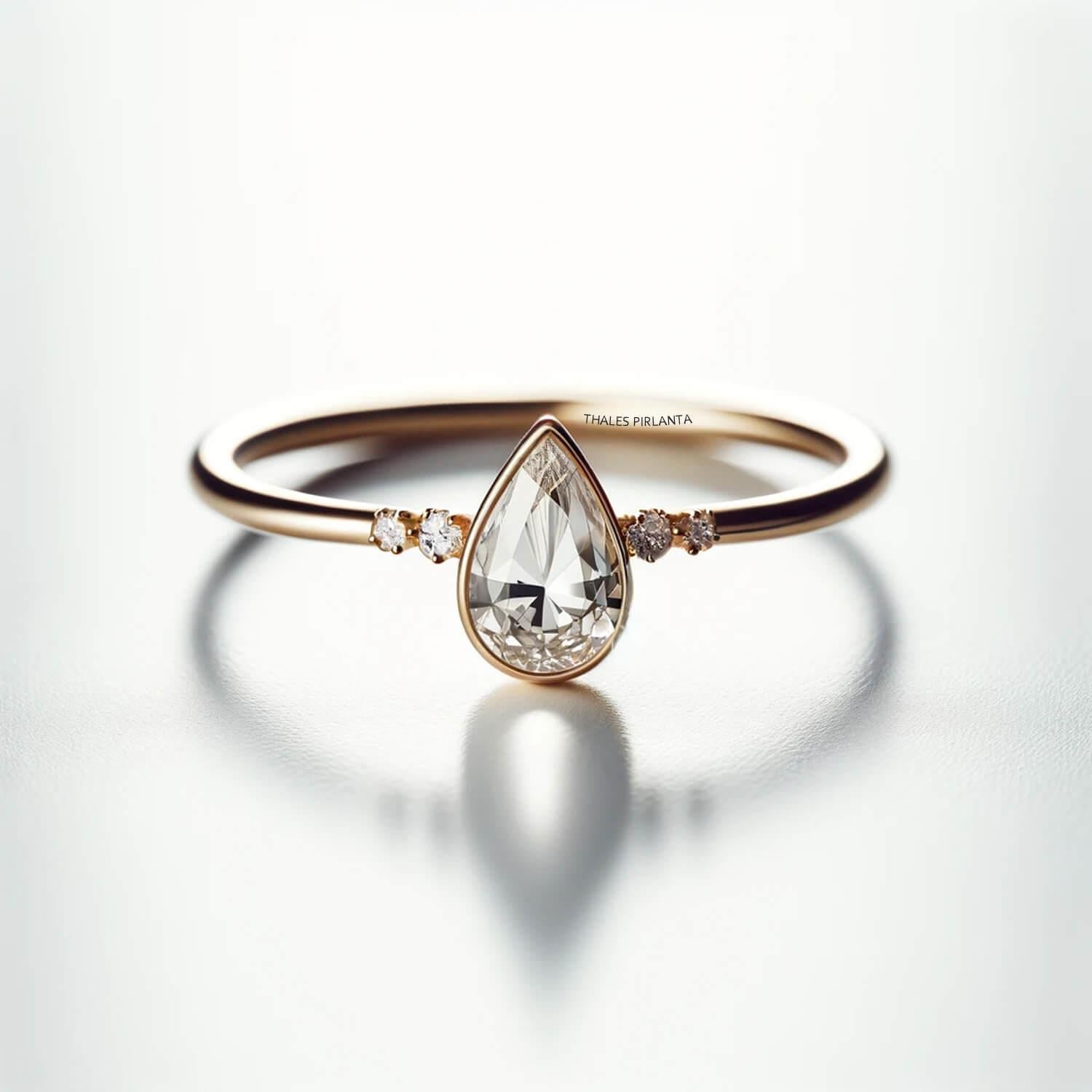 0.77 Karat Pırlantalı Damla Altın Vintage Yüzük