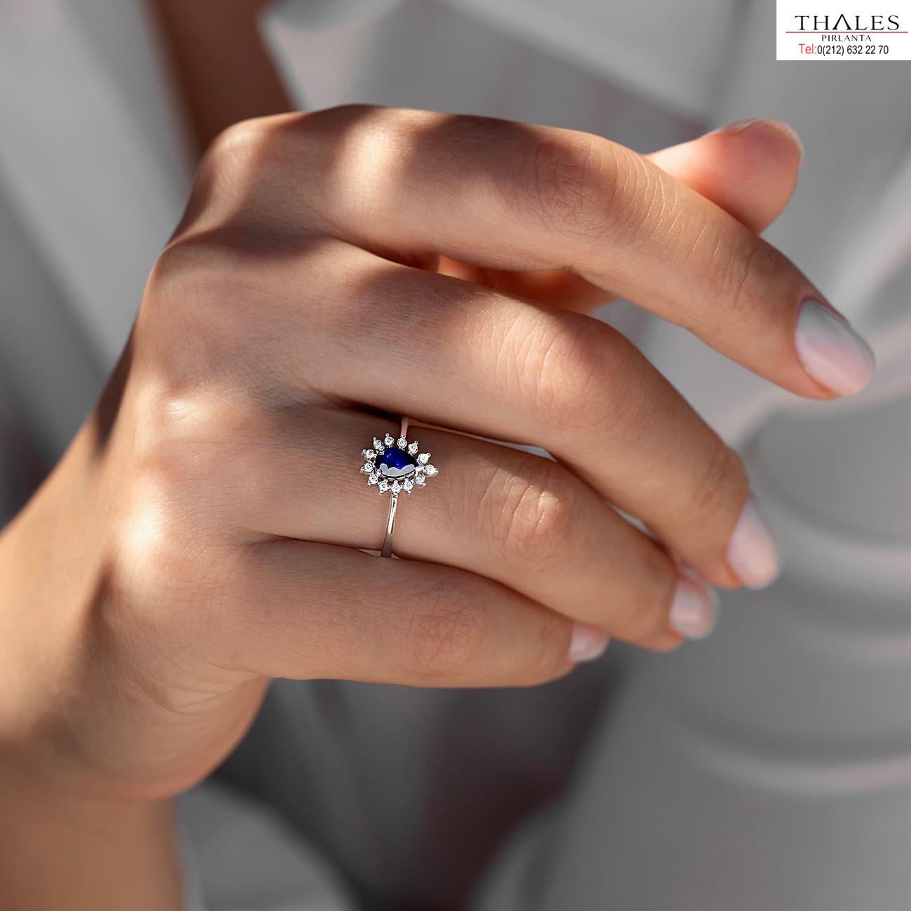 Pırlantalı Safir Yüzük 0,51 Karat