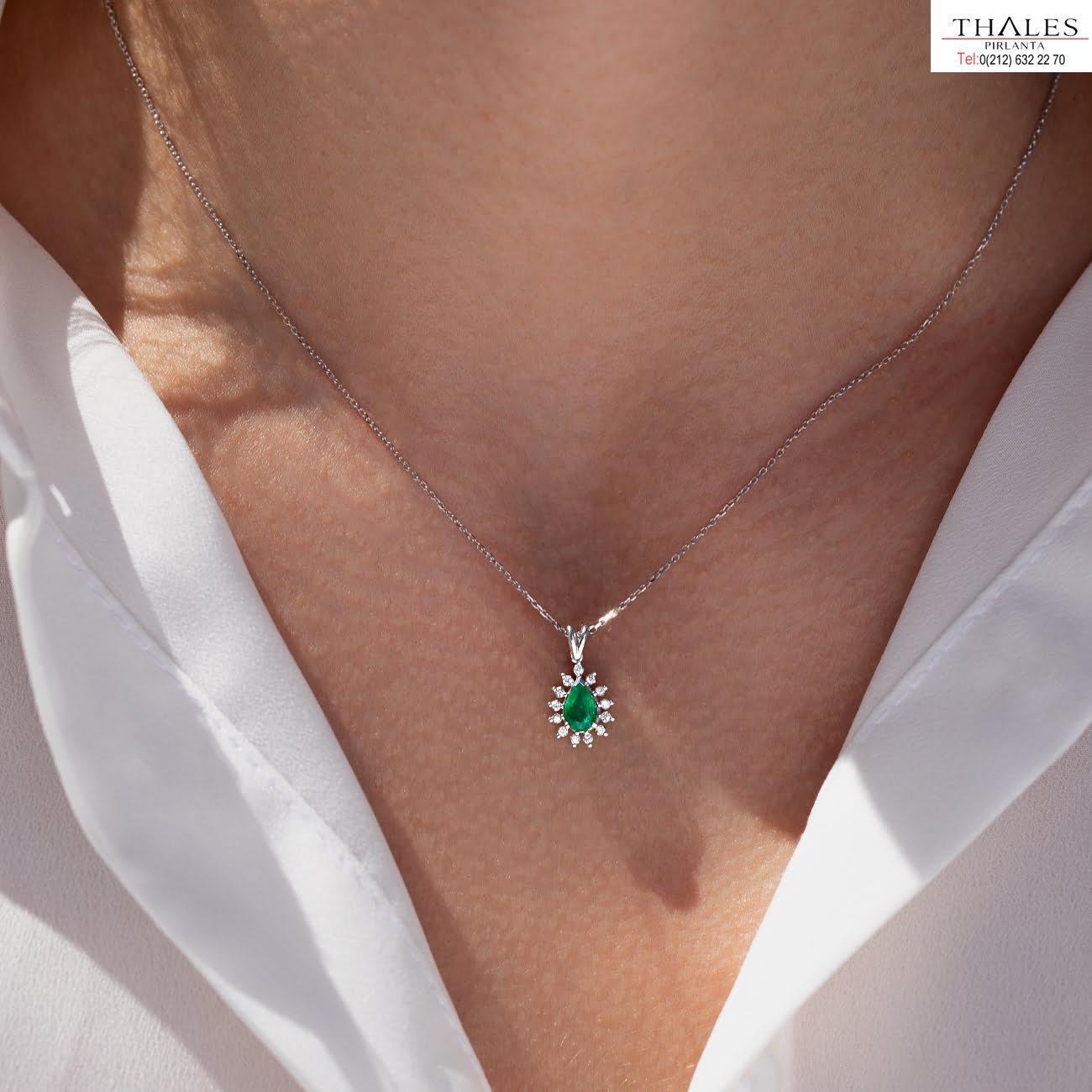 Pırlantalı Zümrüt Kolye 0.39 Karat