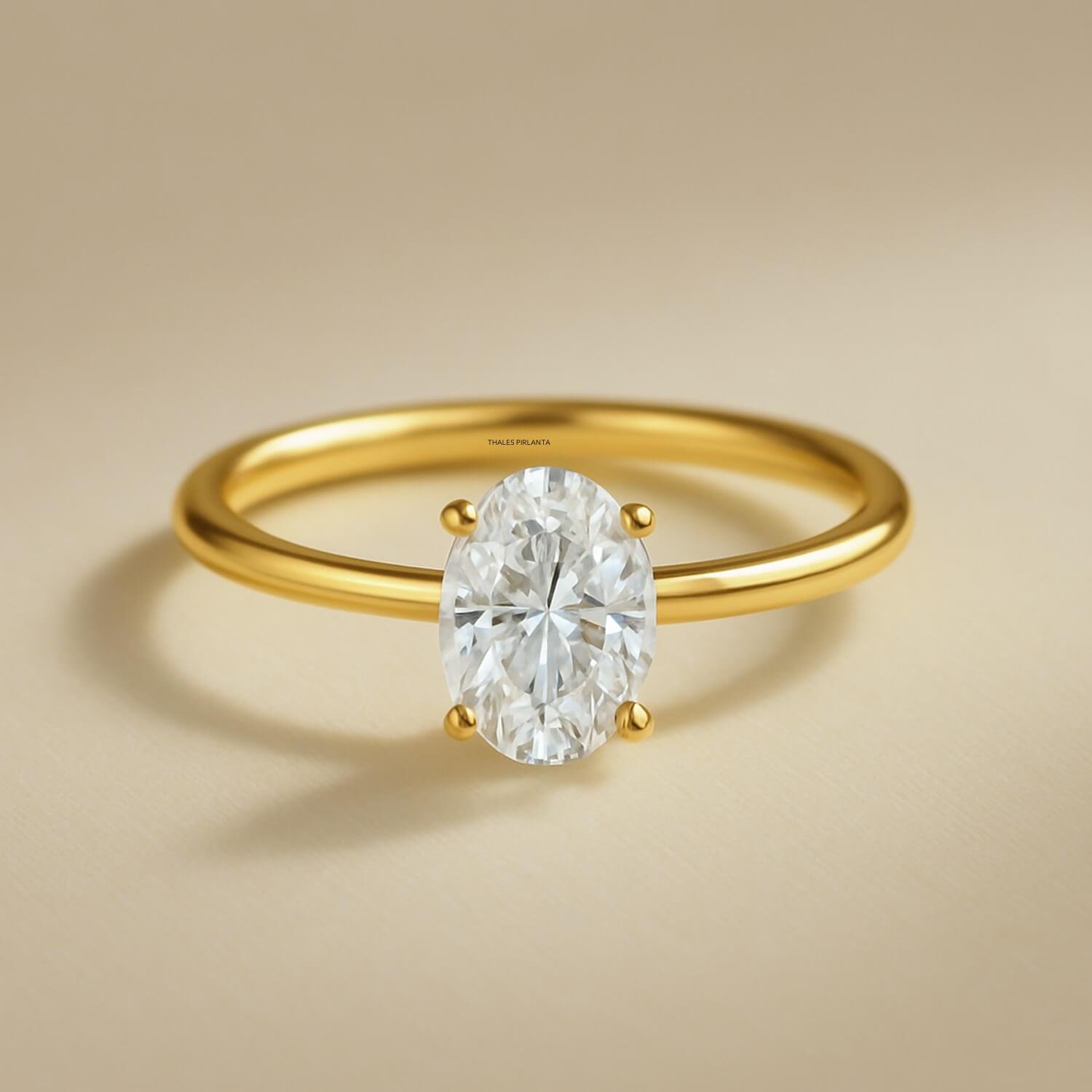 0.40 Karat D SI1 GIA Oval Evlilik Teklifi Yüzüğü