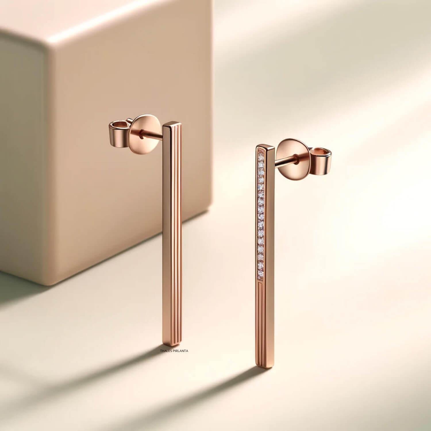 0,10 Karat Tasarım Pırlanta Küpe