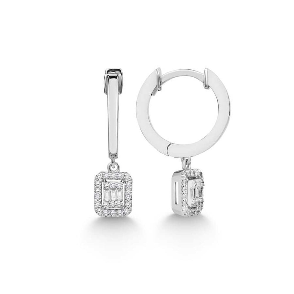 0,37 Karat Pırlantalı Baget Halka Küpe