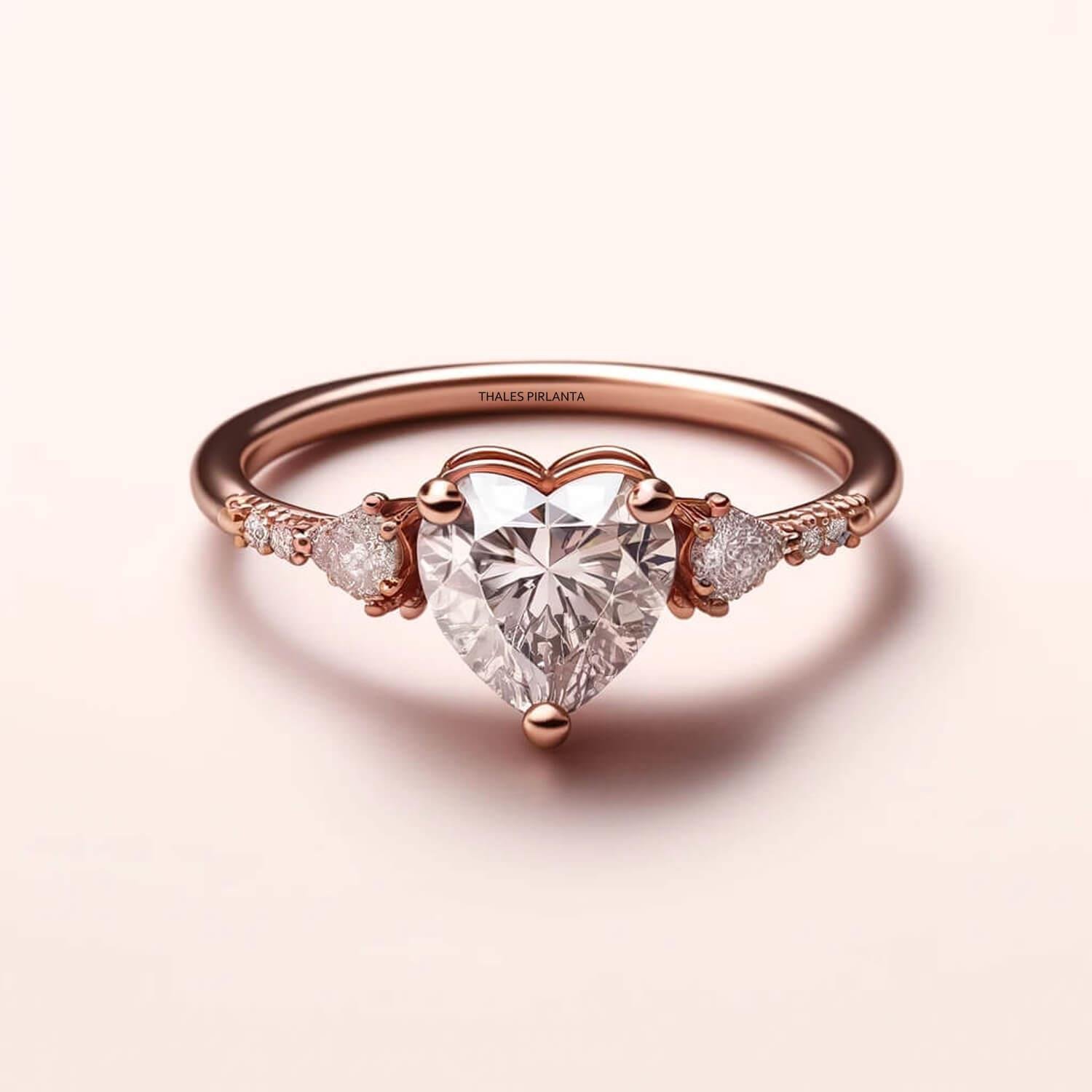 1,14 Karat Kalp Taşlı Vintage Tasarım Yüzük