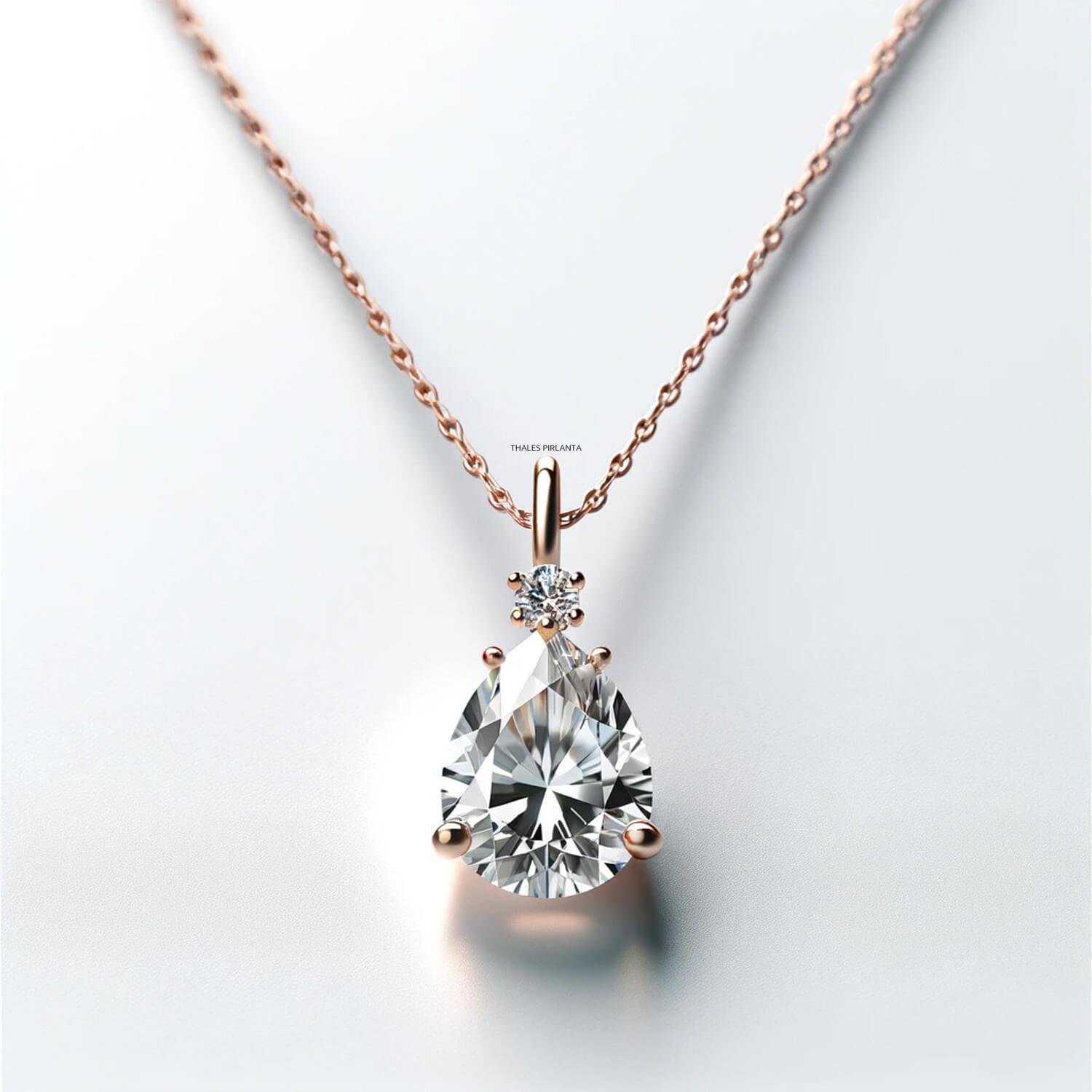 1,23 Karat Damla Pırlantalı Kolye