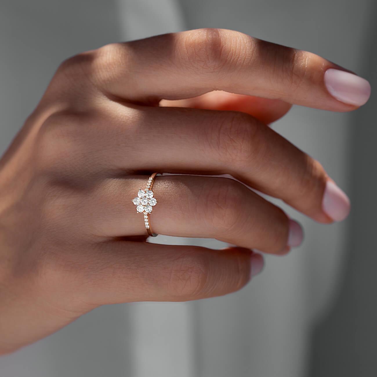 Papatya Model Pırlanta Yüzük