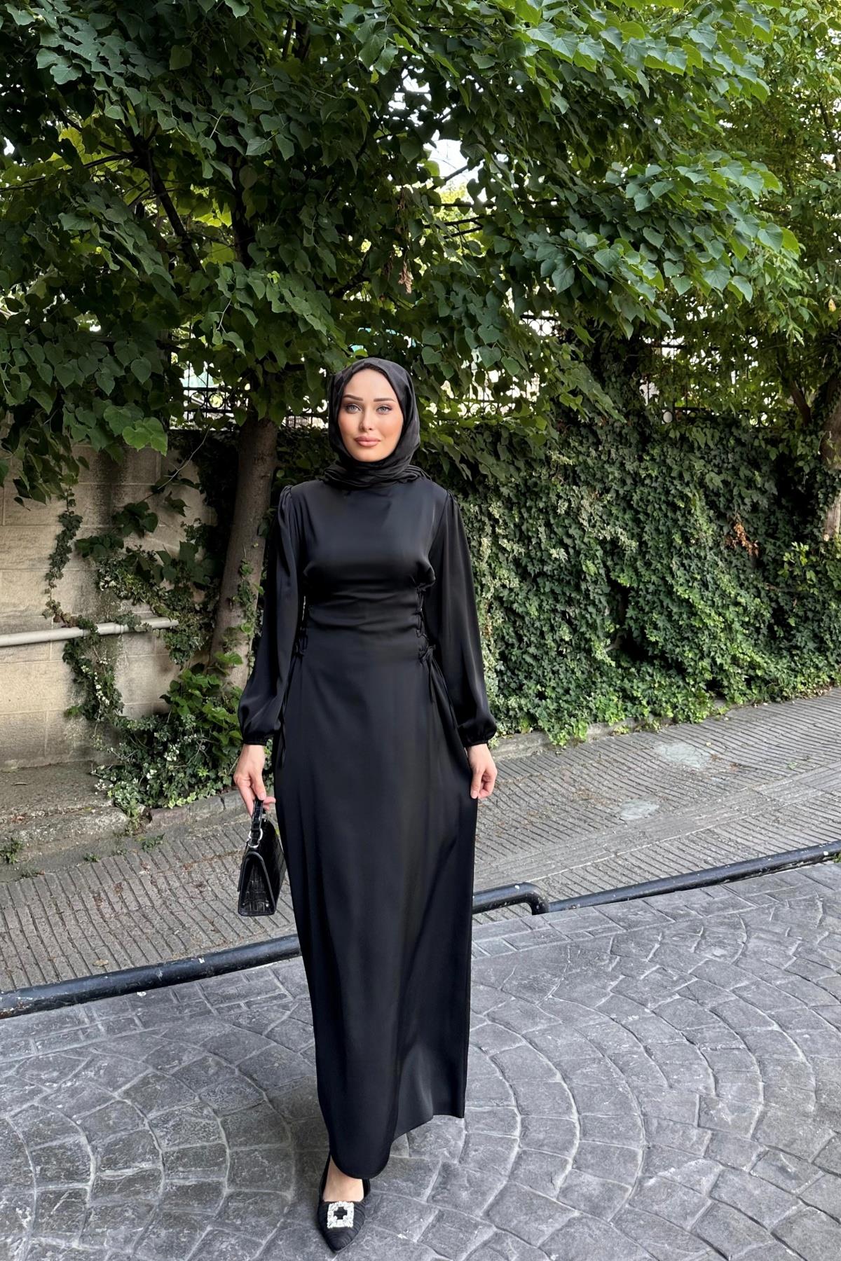 Bel Detay Saten Elbise SİYAH