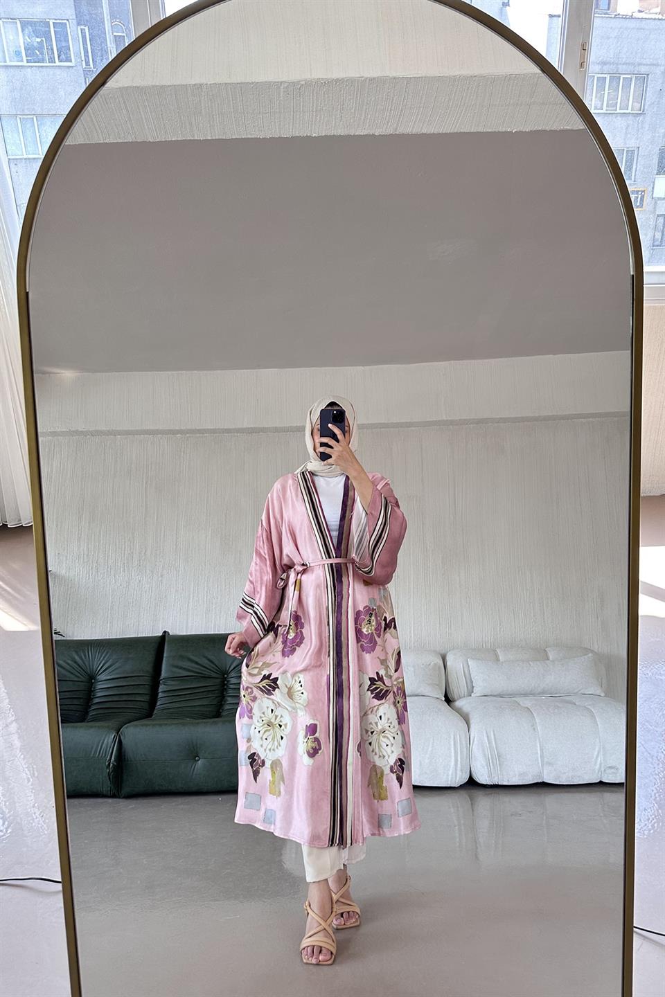 Larissa Saten Yarasa Kol Kimono PUDRA