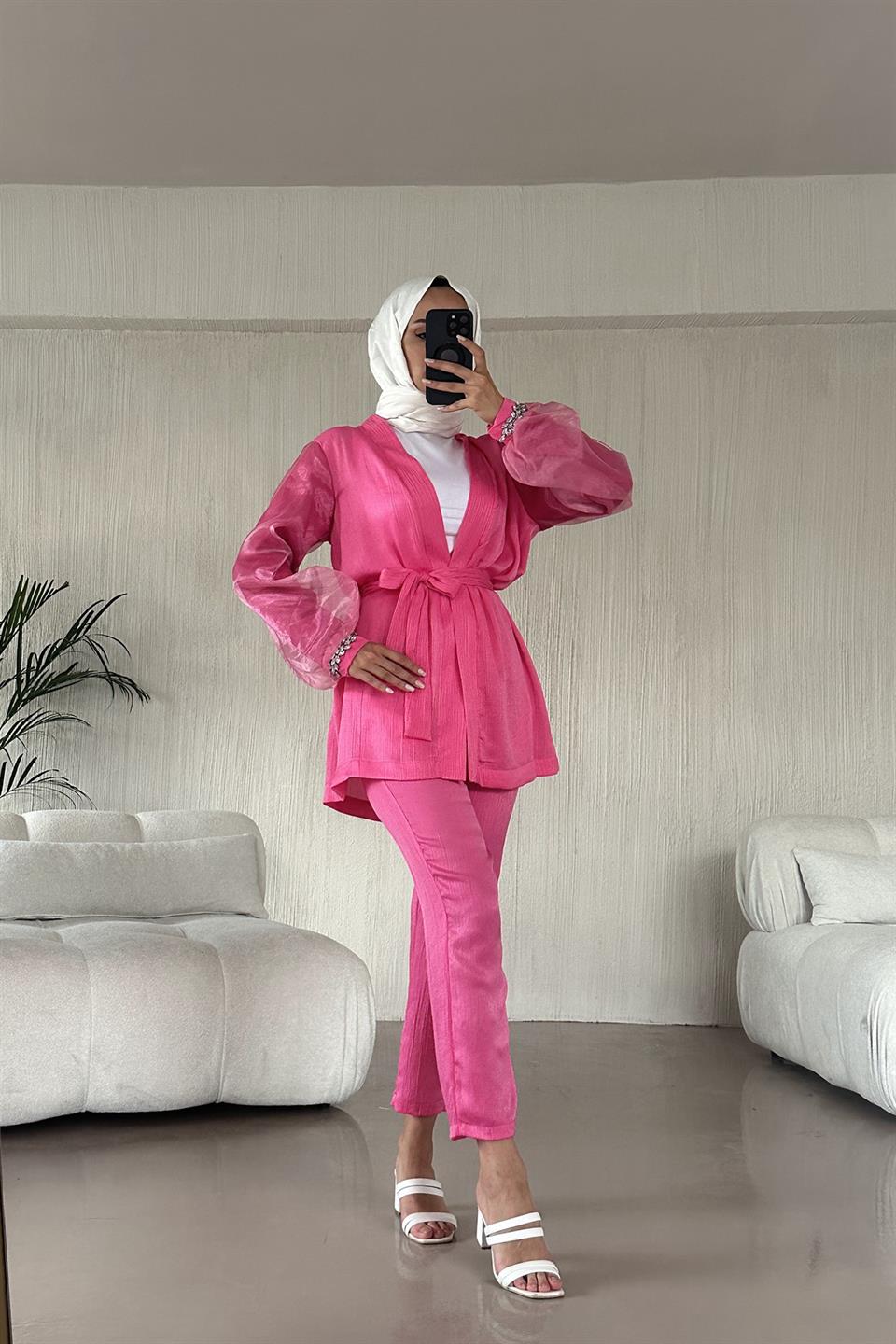 Organze Kol Detay Tasarım Takım - Pembe
