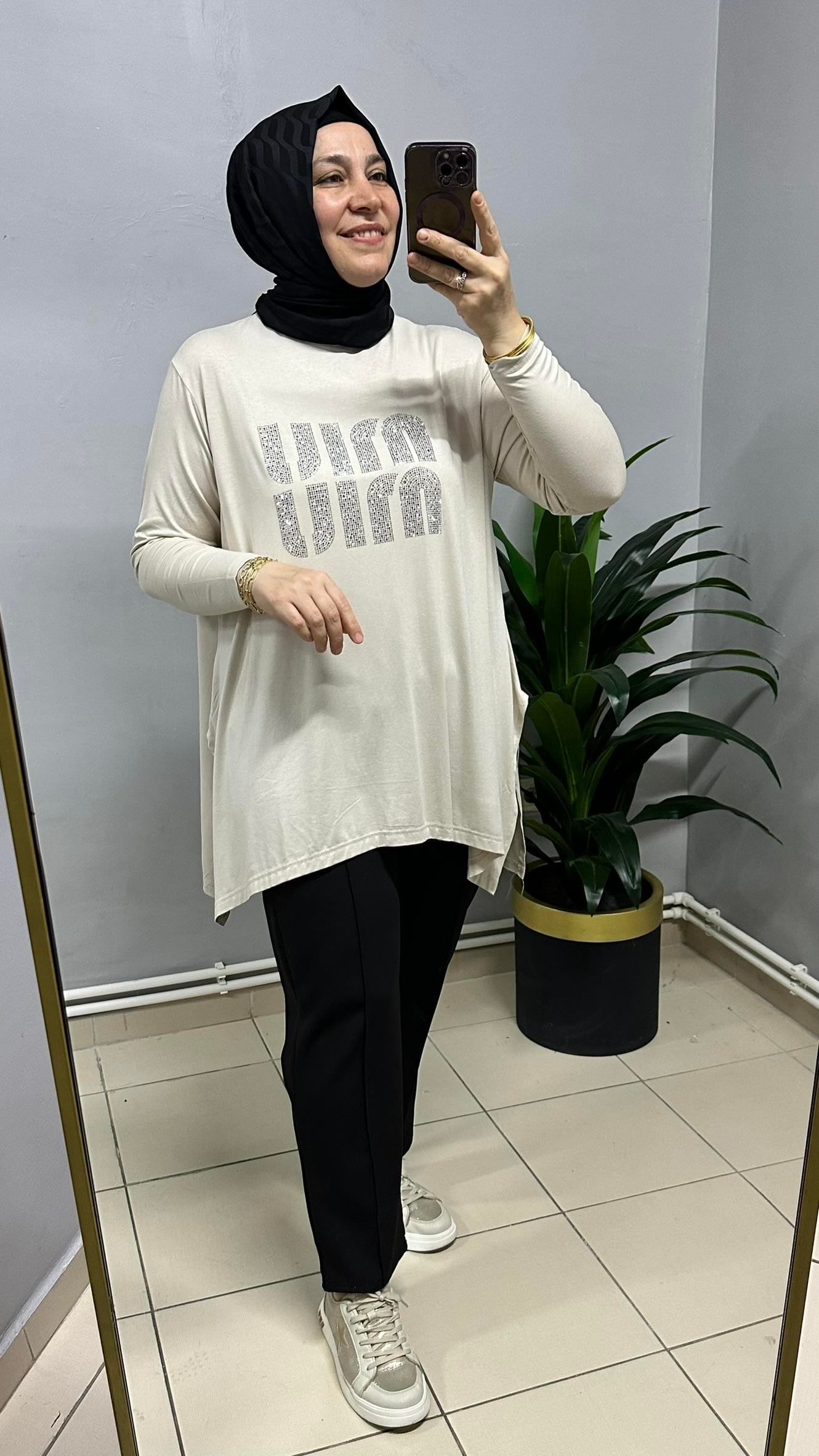 BEJ MİU TUNİK