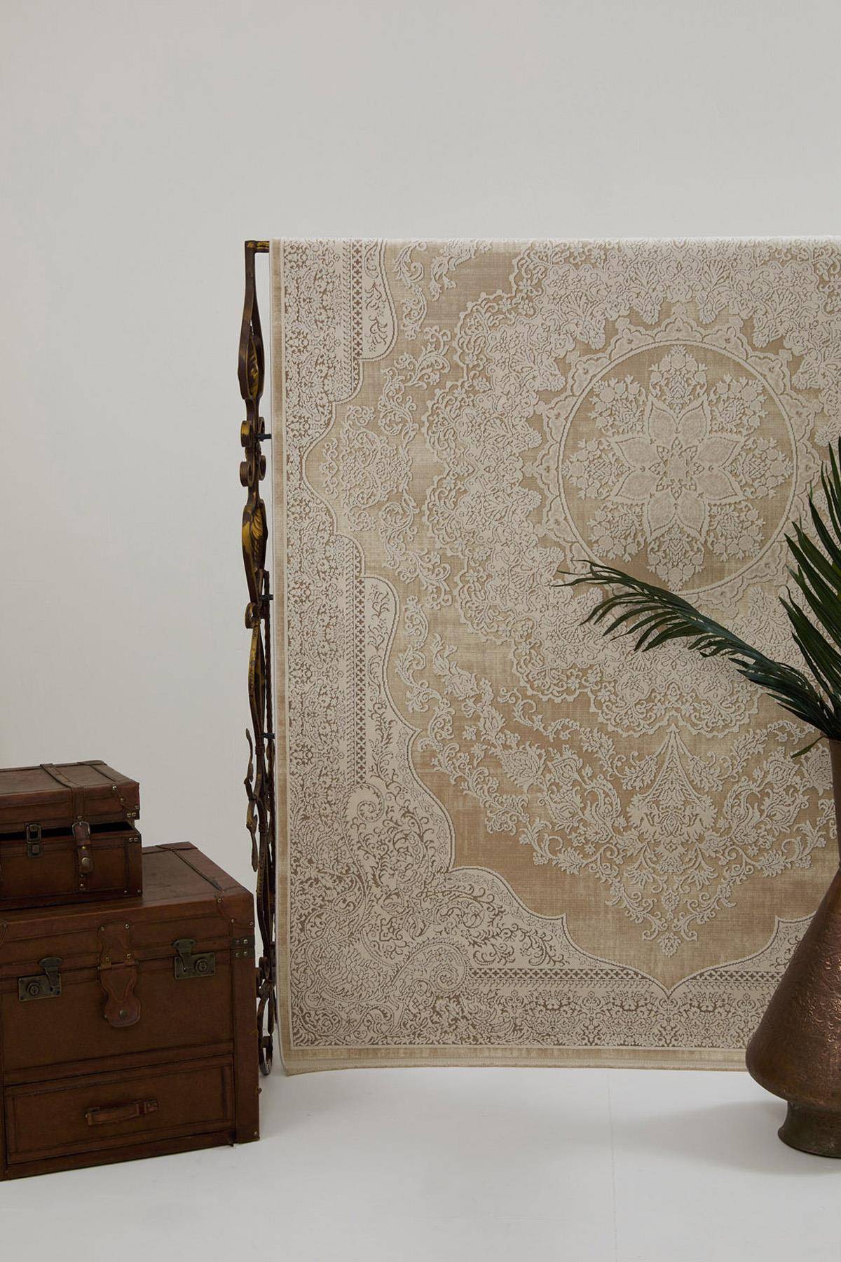 Naturel 1713 Kahve - Gösterişli Detaylı Orta Alan Halısı