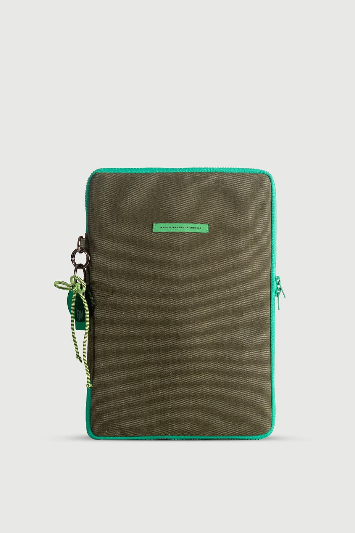 Huge Loppe Case Khaki