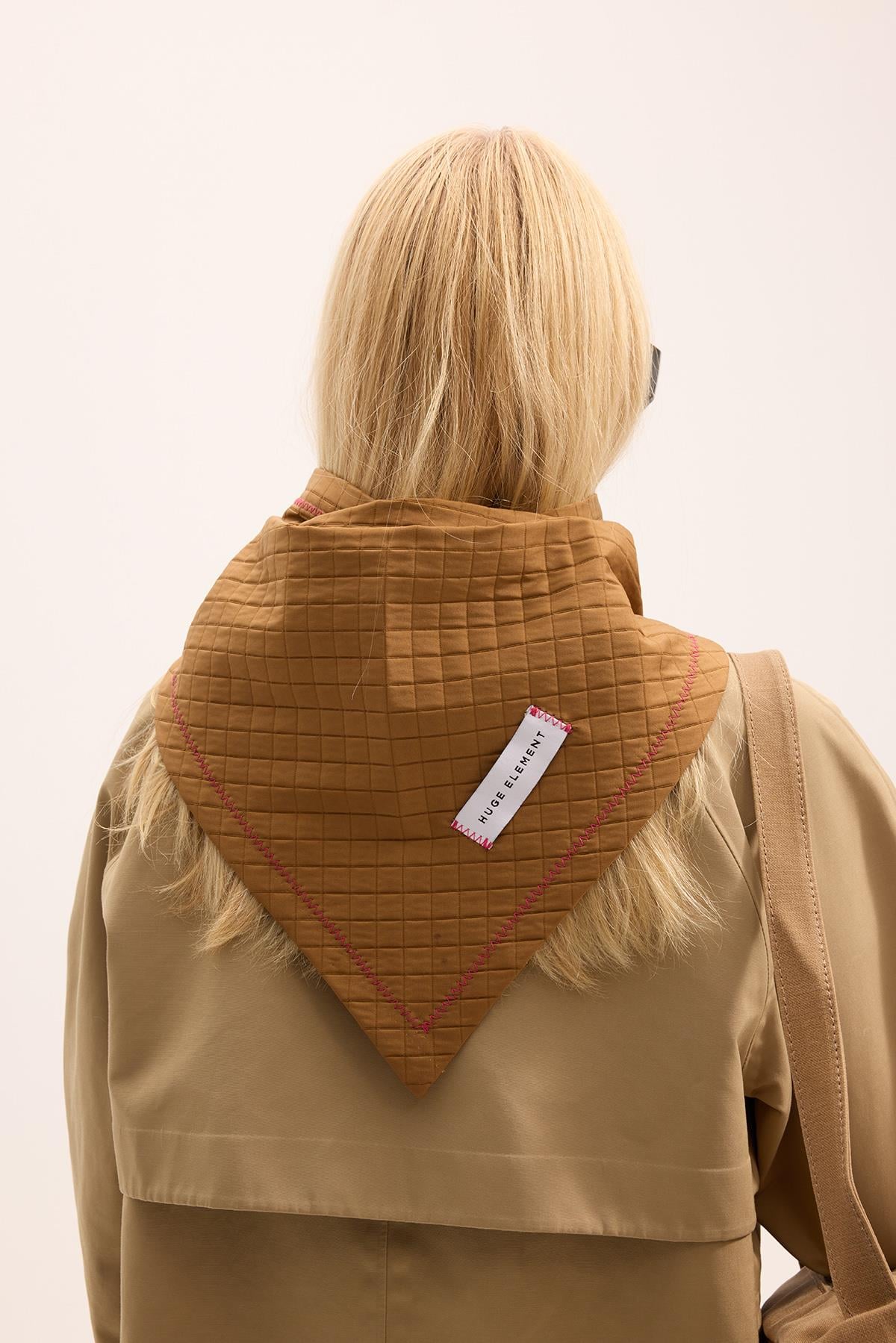 Huge Scane Scarf Beige