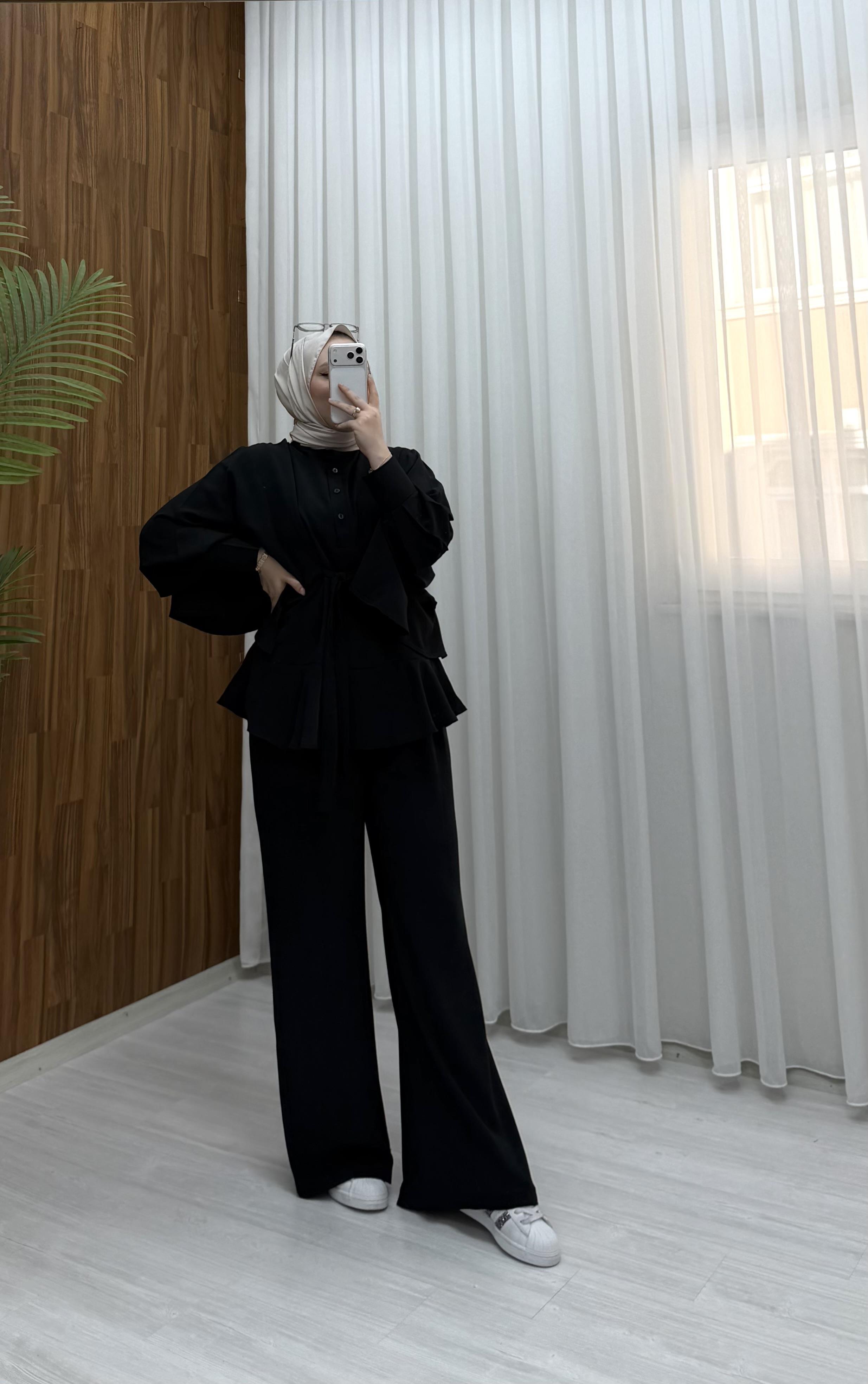 Qup Flow Pelerin Detay Takım Siyah 20251 