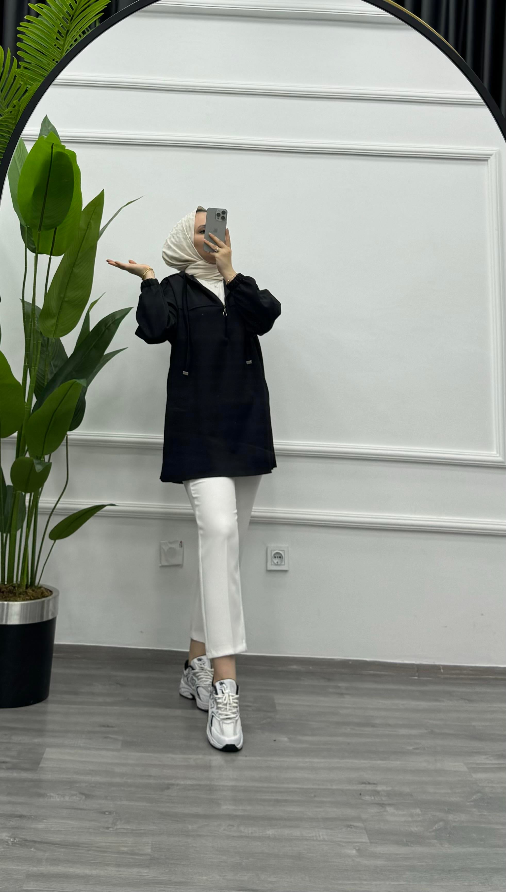 Kapşonlu yarıya kadar fermuarlı sweet siyah 