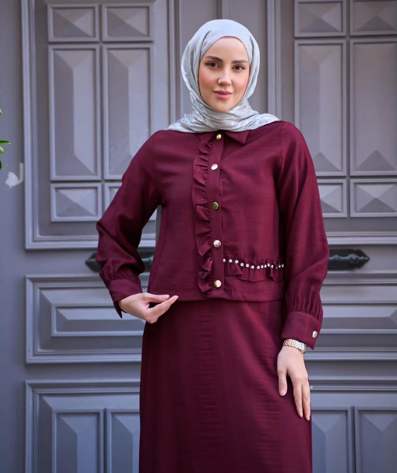 Tek Tarafı Taşlı Etekli Takım Bordo