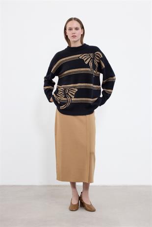 Fiyonk Yakalı Triko Kazak