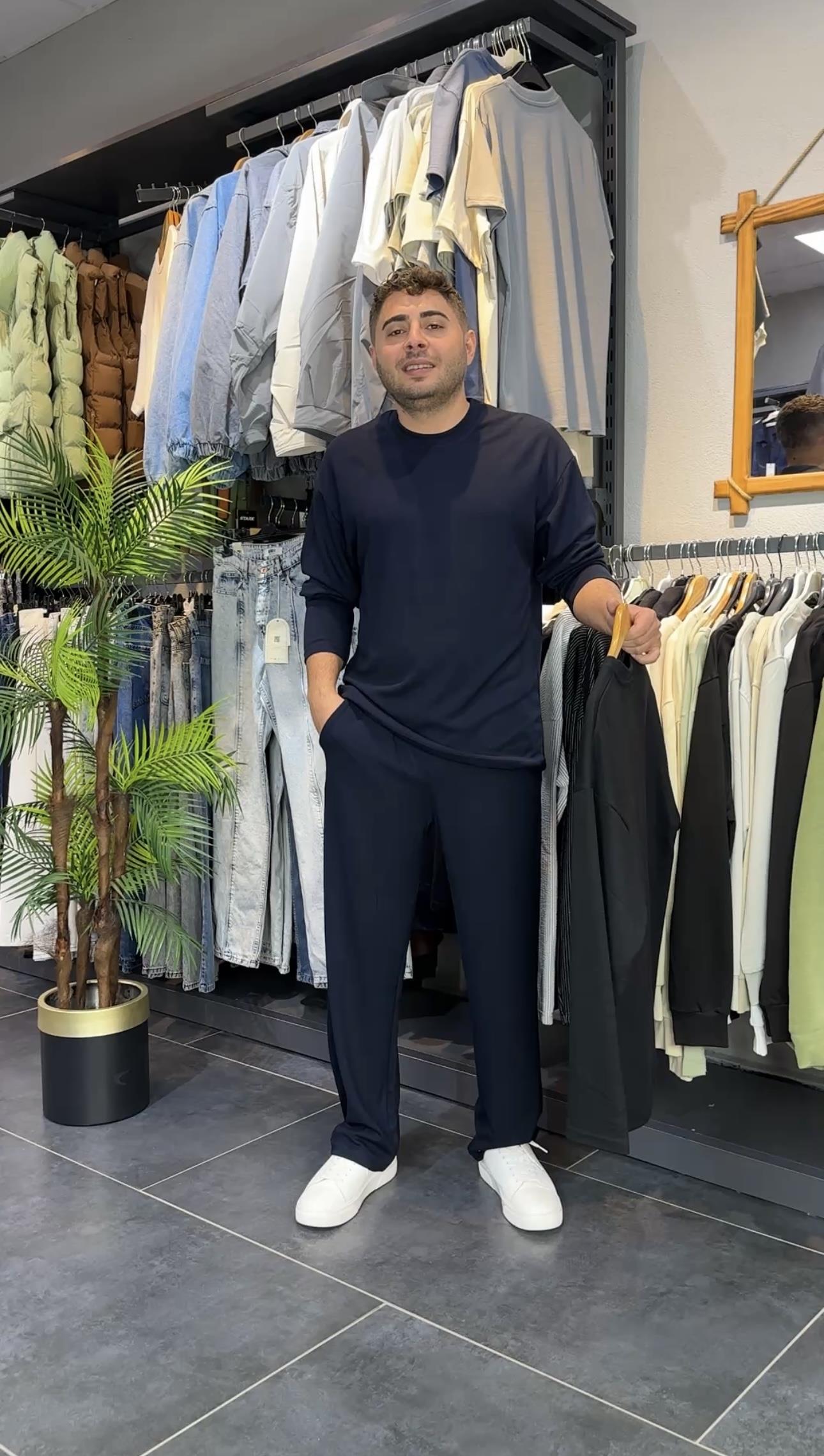 RAHAT KALIP PENYE EŞOFMAN TAKIMI LACİVERT