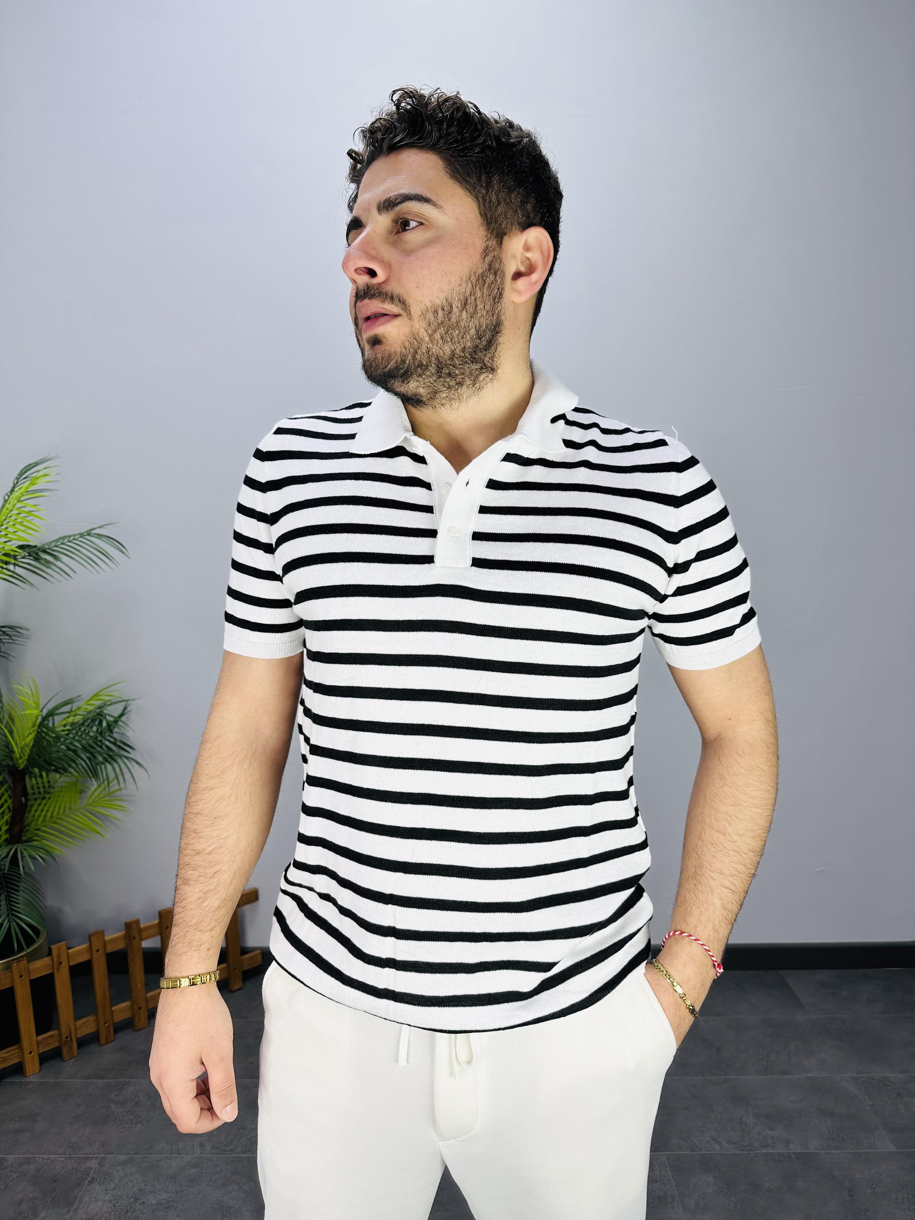 BEYAZ YAKALI ÇİZGİLİ TRİKO TSHİRT