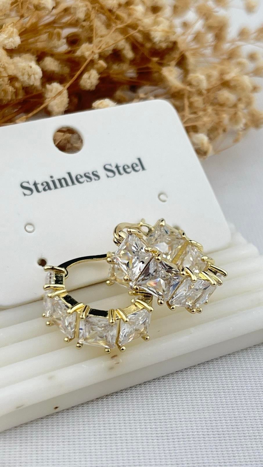 FULL TAŞLI BAGET KÜPE