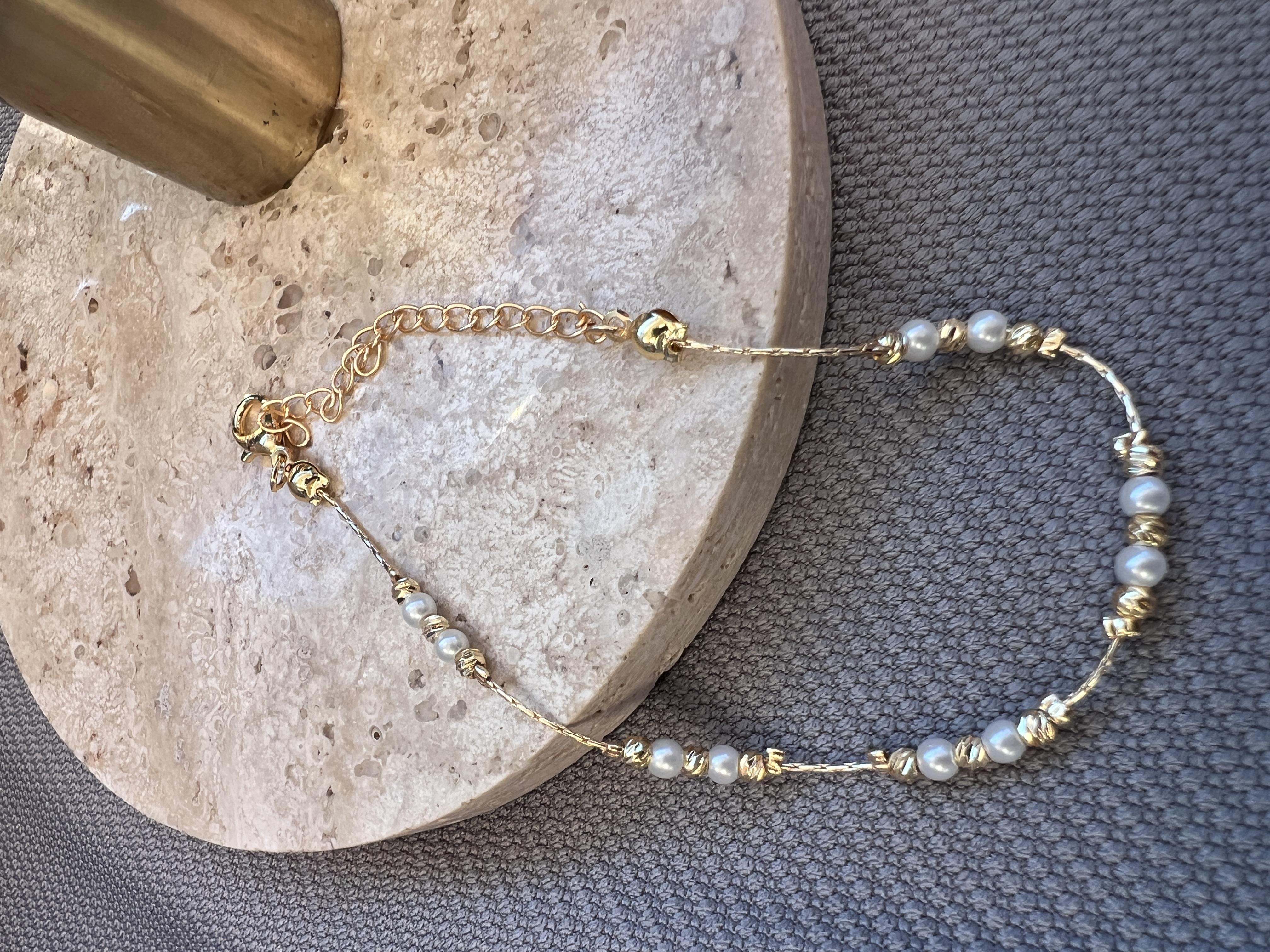 MİNİMAL İNCİ TEL DORİKA BİLEKLİK