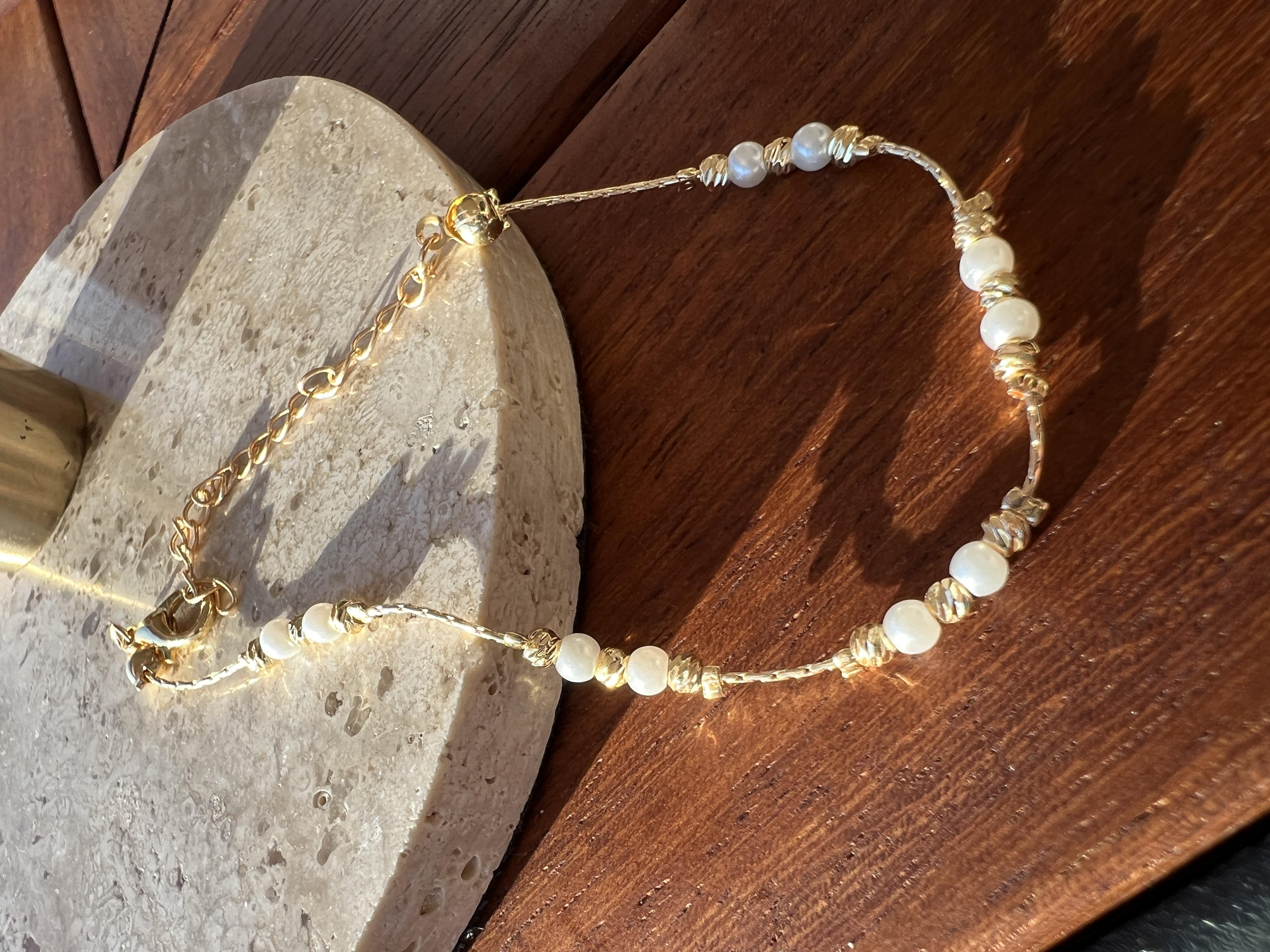 MİNİMAL İNCİ TEL DORİKA BİLEKLİK