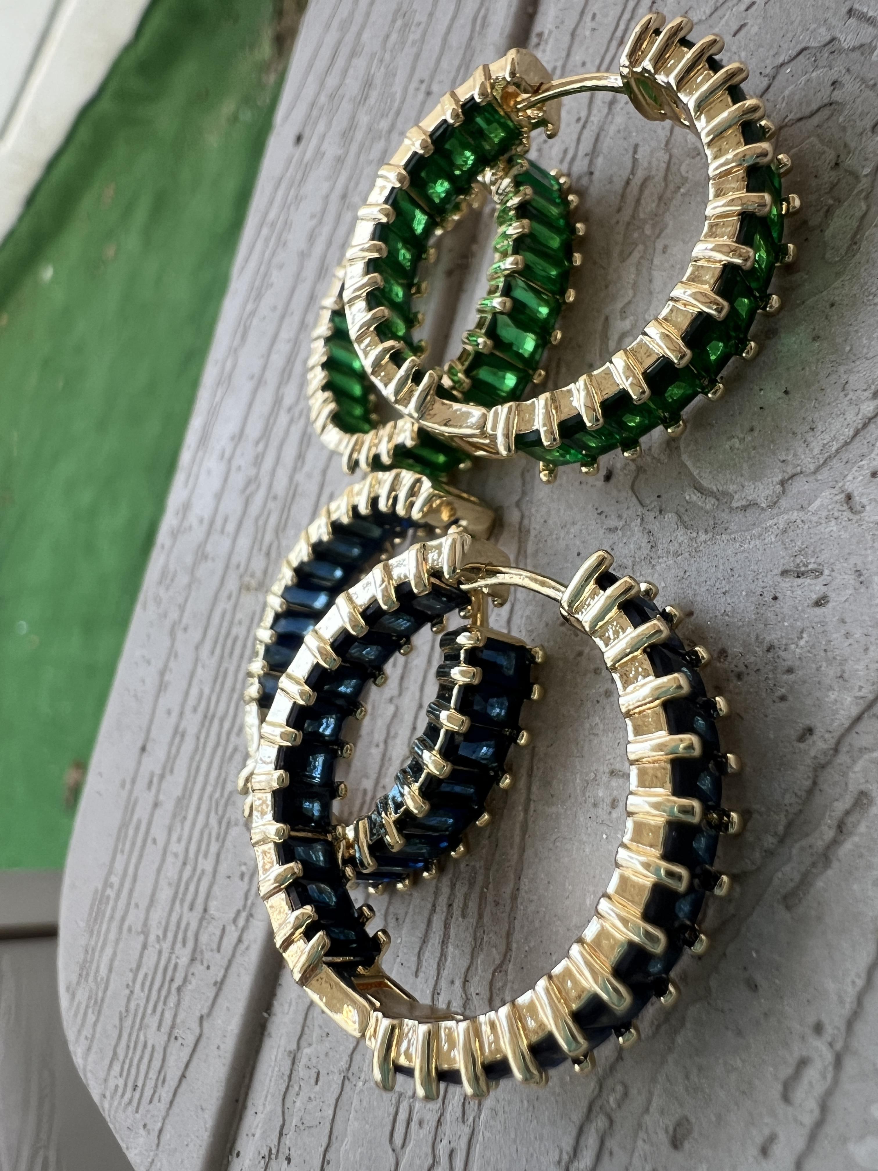 SAKS İÇİ DIŞI TAŞLI KÜPE