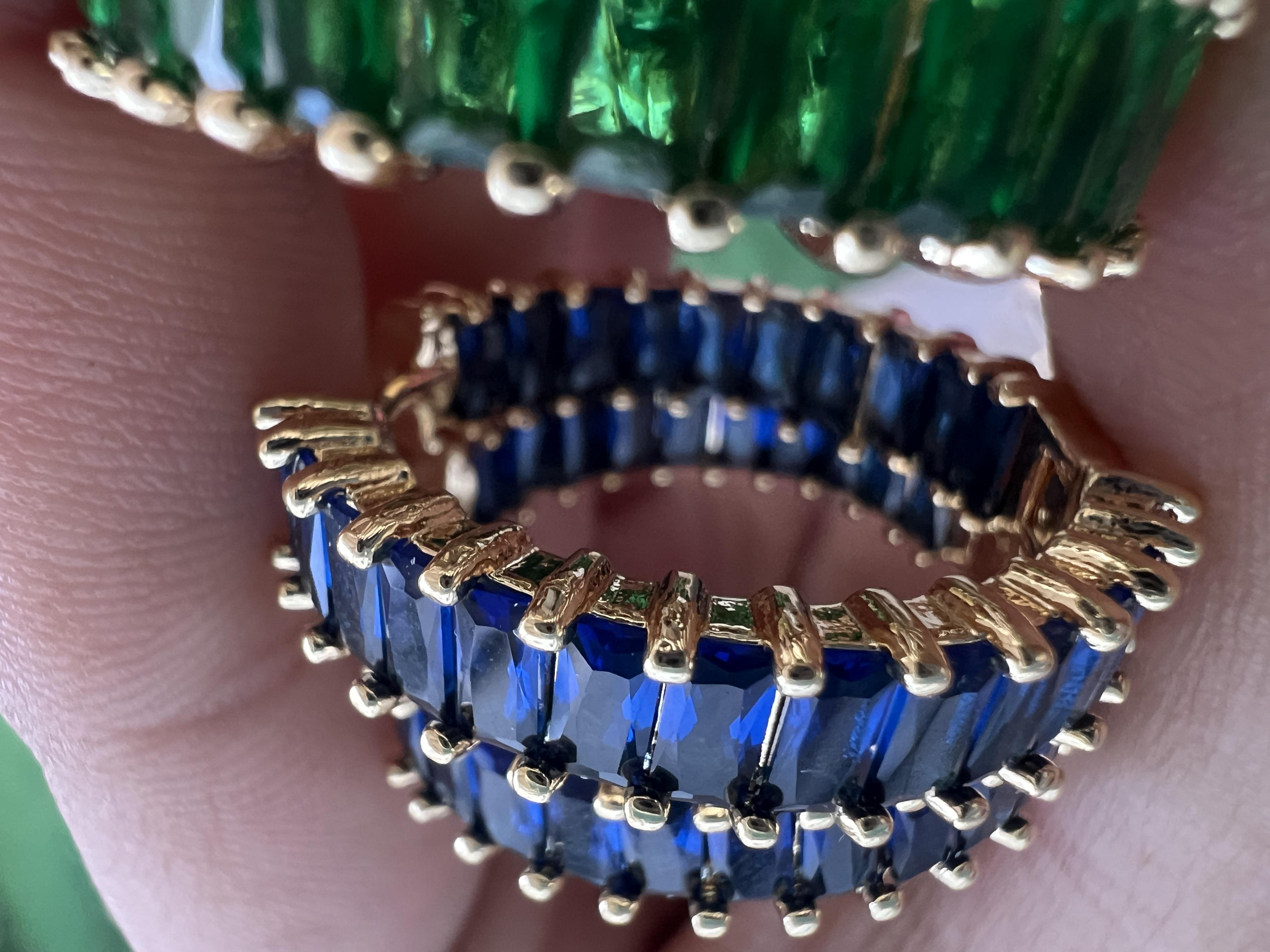 SAKS İÇİ DIŞI TAŞLI KÜPE