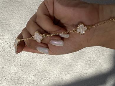 BEYAZ ÜÇ YONCA VN BİLEKLİK