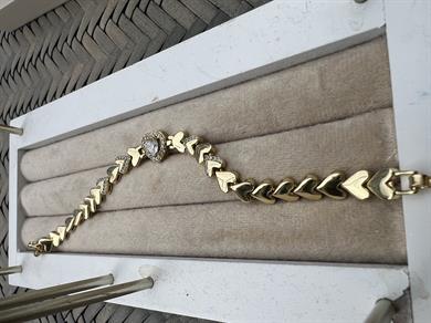 FULL KALP ORTASI TAŞLI KALP BİLEKLİK