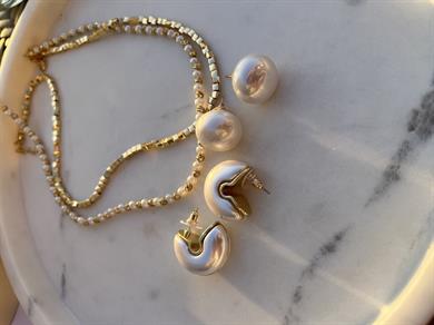 İRİ XL İNCİ BASIK TOP KÜPE