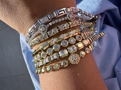 ORTASI TAŞLI MİNİMAL BİLEKLİK