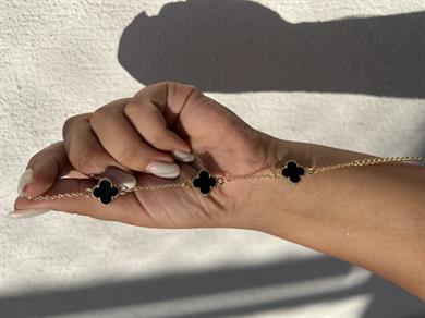 SİYAH ÜÇ YONCA VN BİLEKLİK