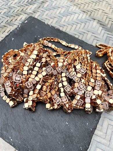 O BİZİM EFSANEMİZ! GOLD RENK