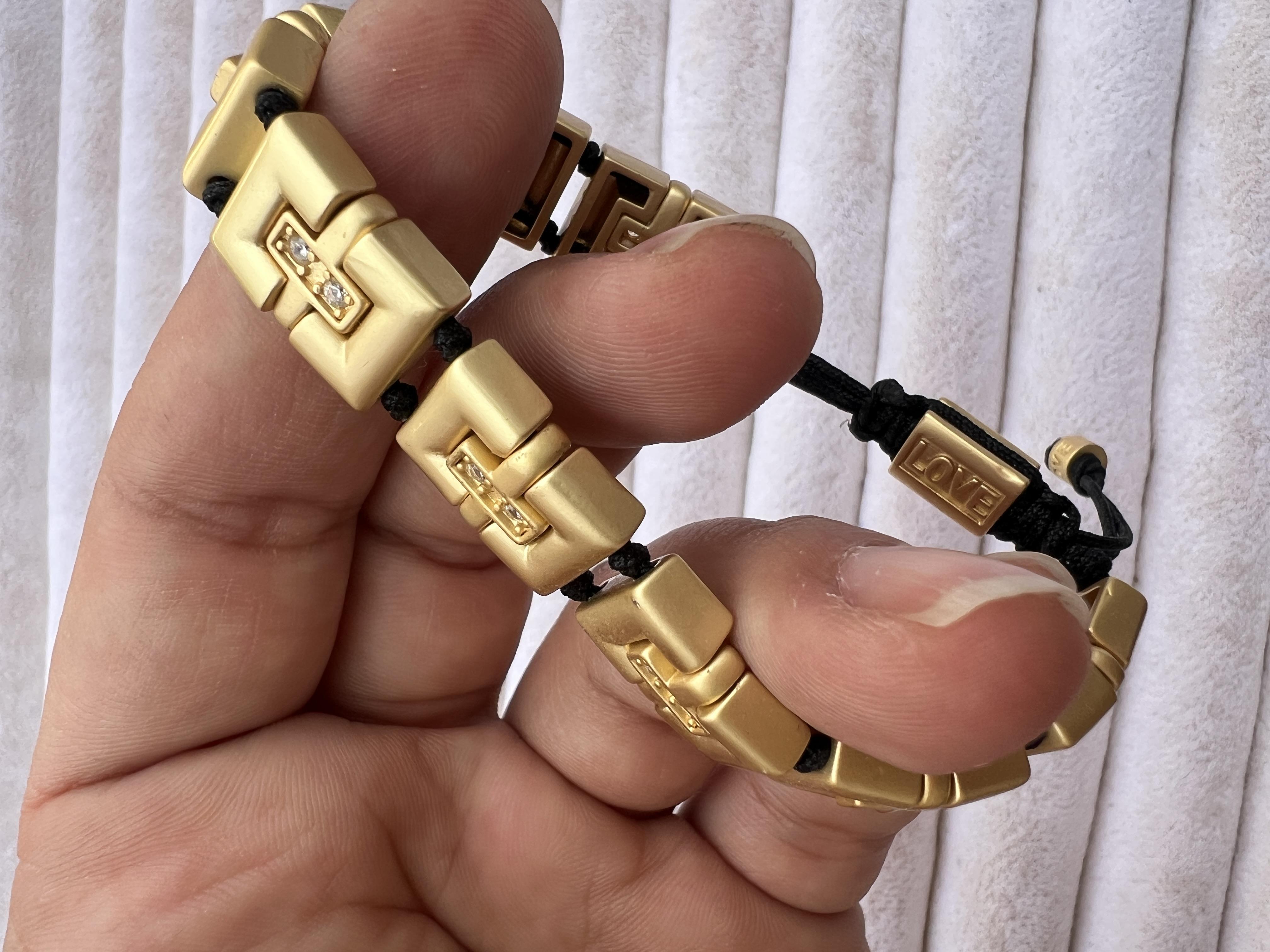 MAT İP MRK BİLEKLİK