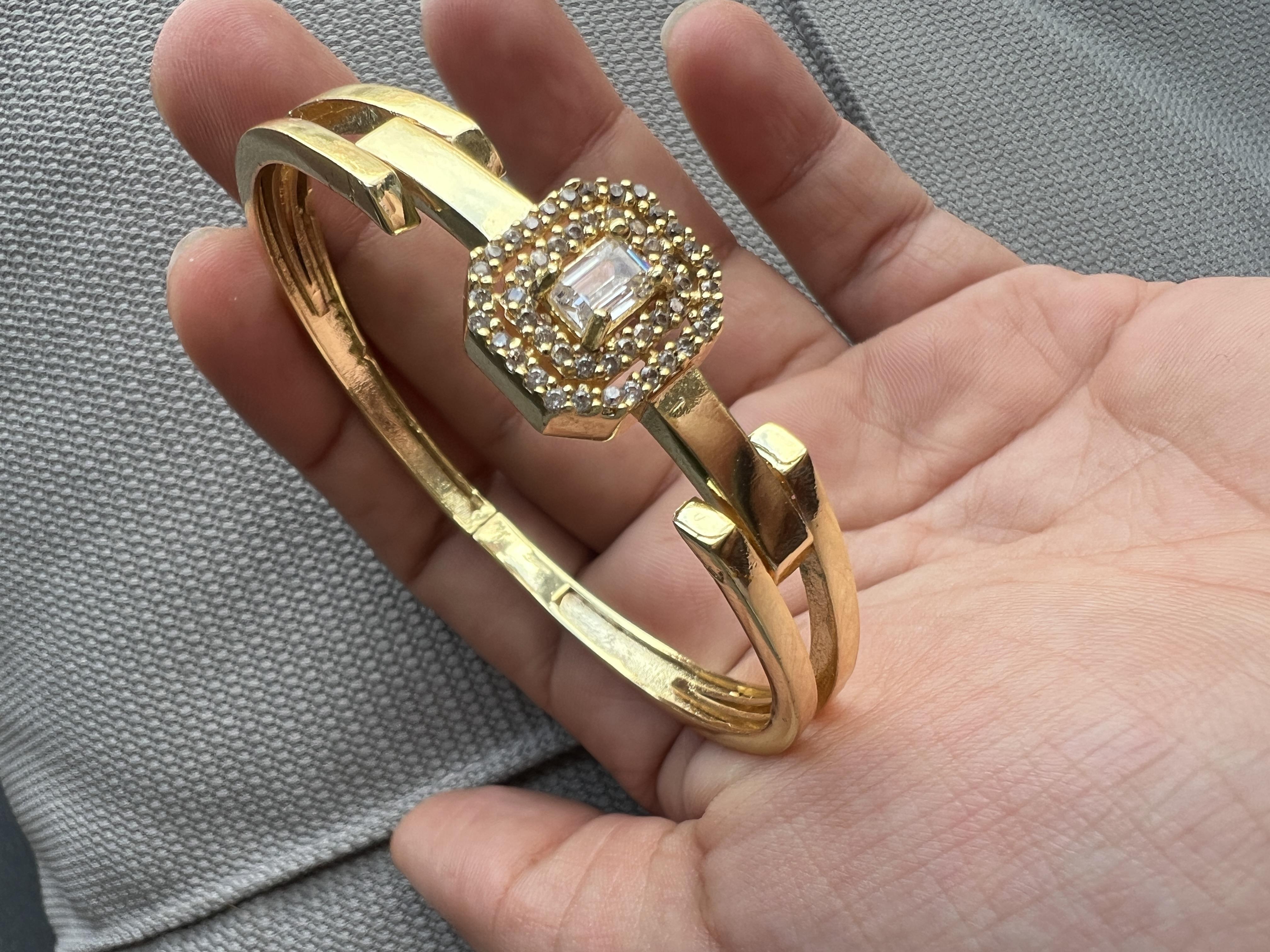 SON TEK KALAN KELEPÇE