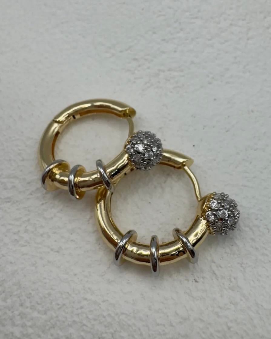 TOP TAŞLI HALKA KÜPE