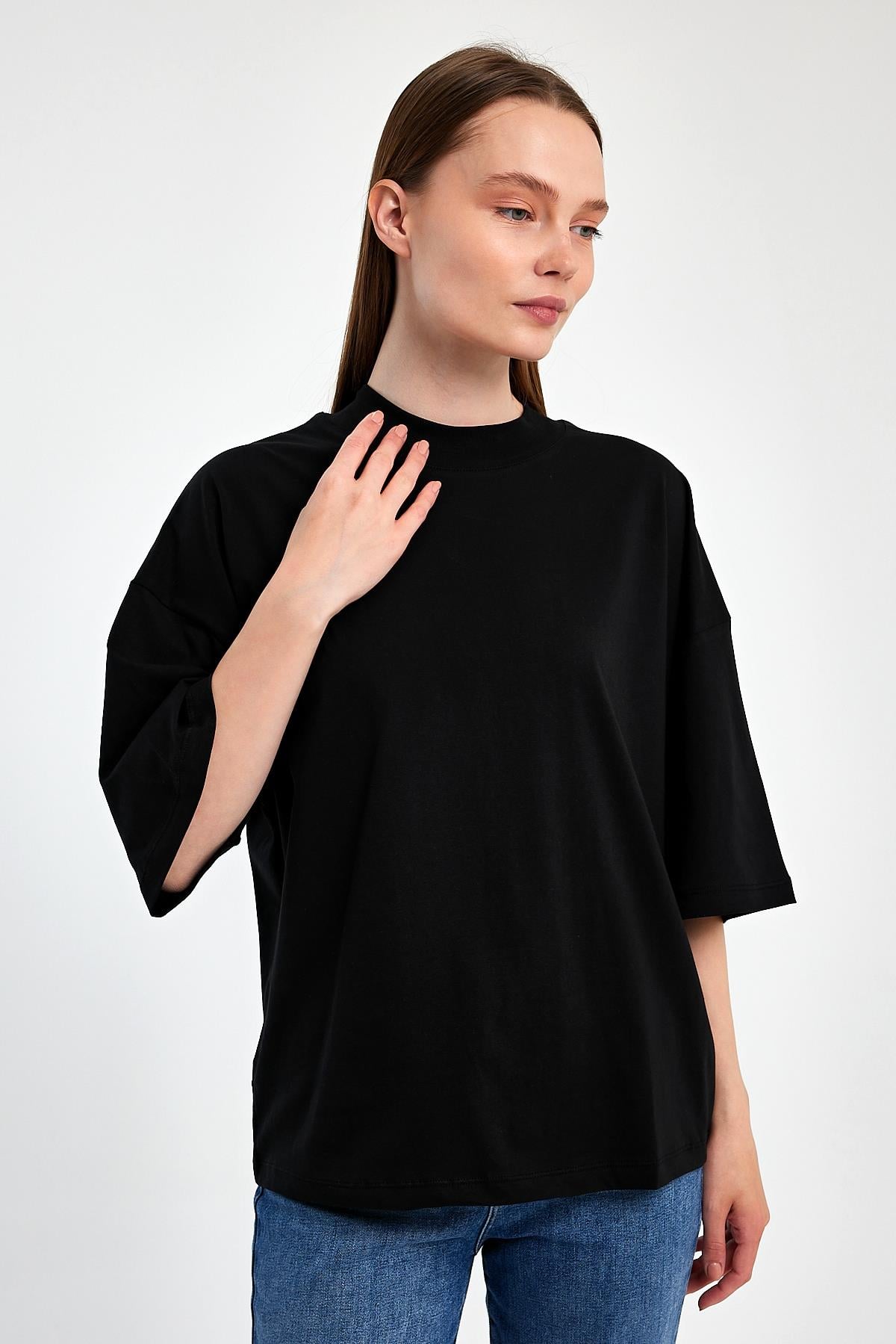 FİHA/3012-KADIN YARIM BALIKCI YAKA KISA KOL T-SHIRT - SİYAH