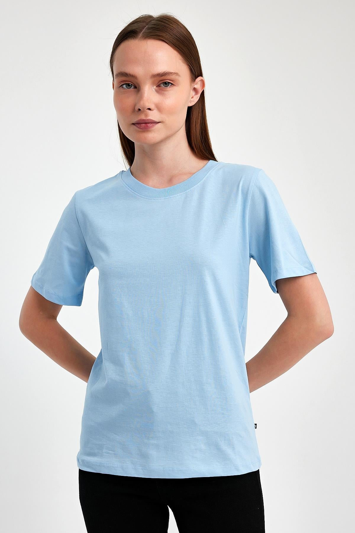 FİHA/3015-KADIN SIFIR YAKA T-SHIRT - AİRY BLUE