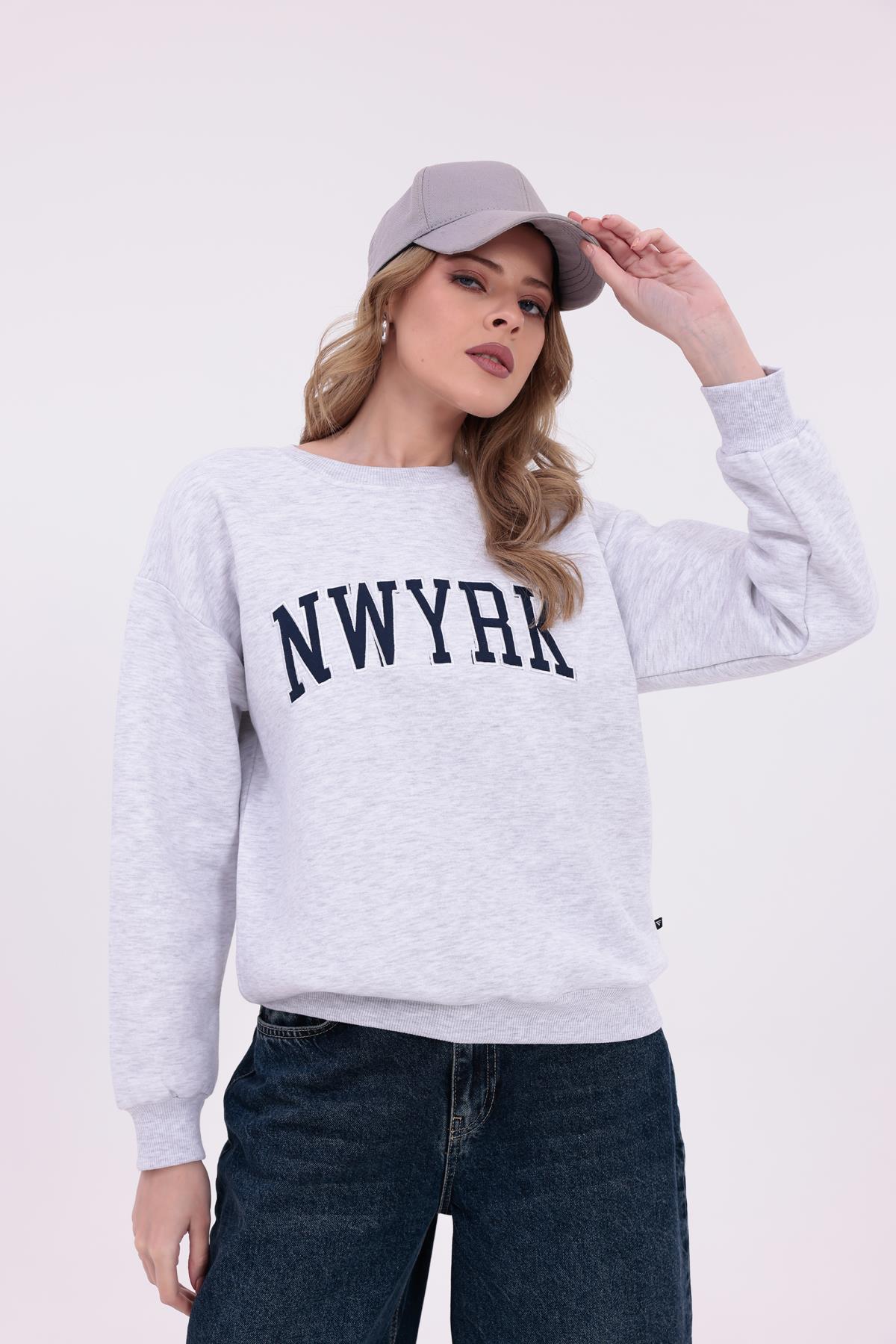 FİHA/2096-NWYRK NAKIŞLI OVERSIZE BİSİKLET YAKA SWEAT - KARMELANJ