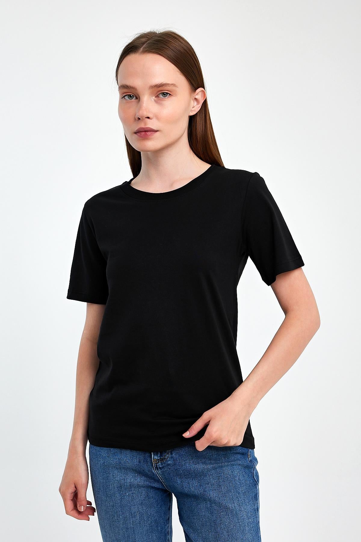FİHA/3015-KADIN SIFIR YAKA T-SHIRT - SİYAH