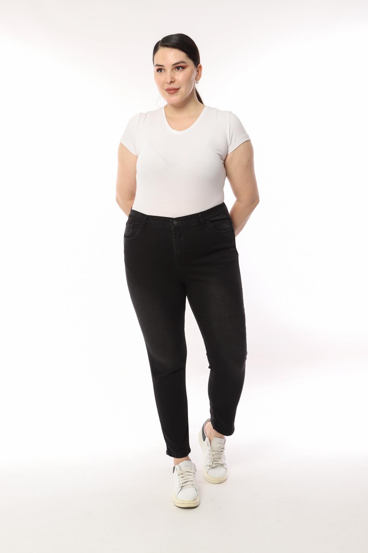 FİHA/4026-KADIN BATTAL TAŞLAMALI JEANS - SİYAH