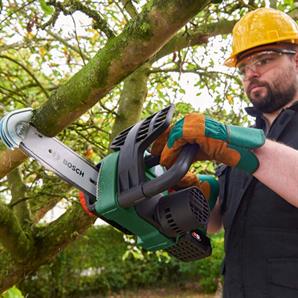 Bosch Universal Chain 40 Ağaç Kesme